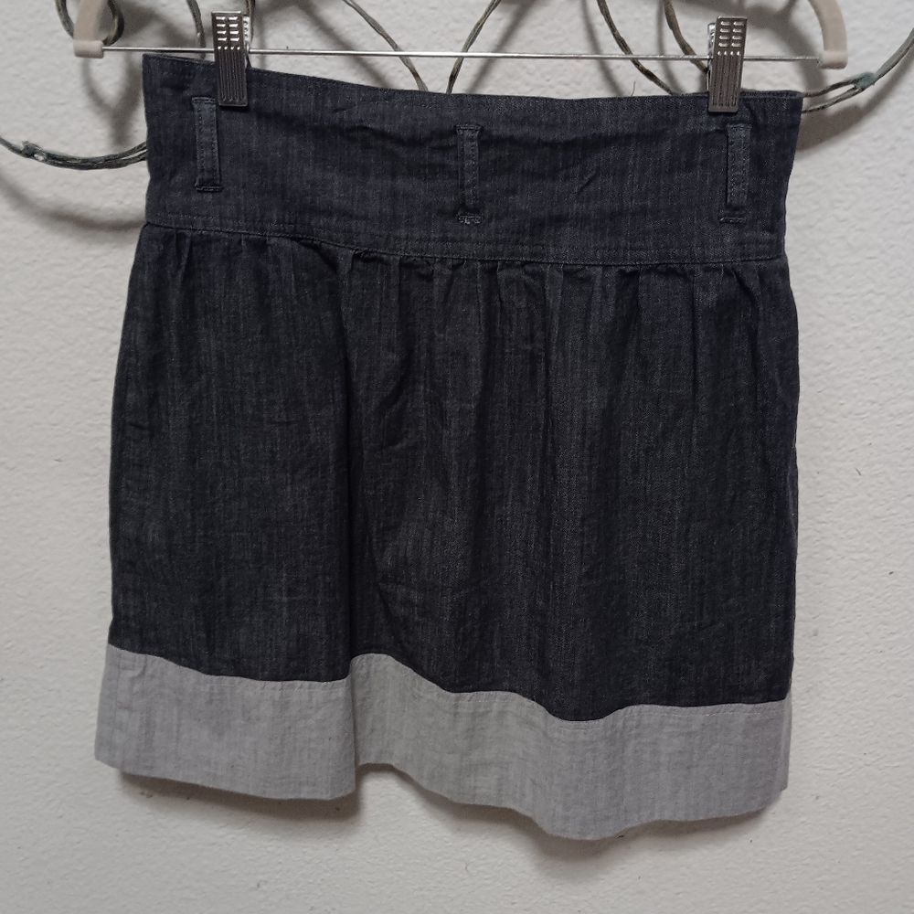THEORY two-tone chambray denim button down skirt, 4 - Picture 3 of 11